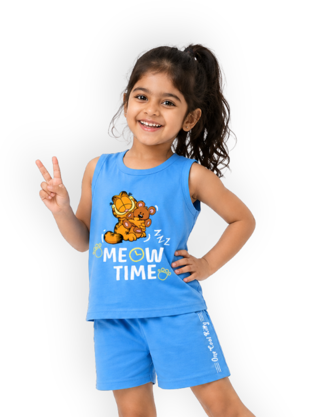 Garfield Sleeping Hug Action “Meow Time Kids Lounge Wear