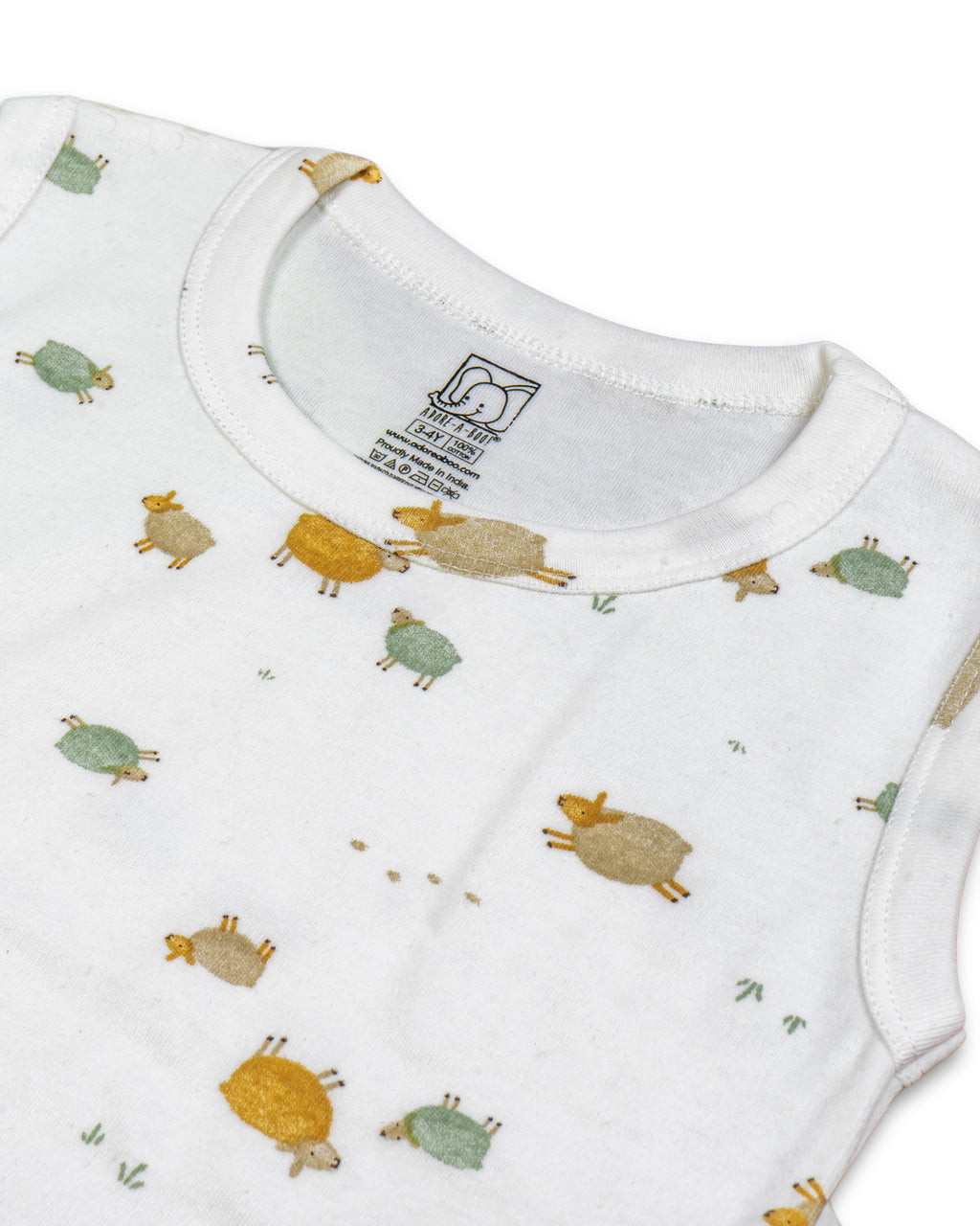 Seniors White Sheep Printed Lounge Wear