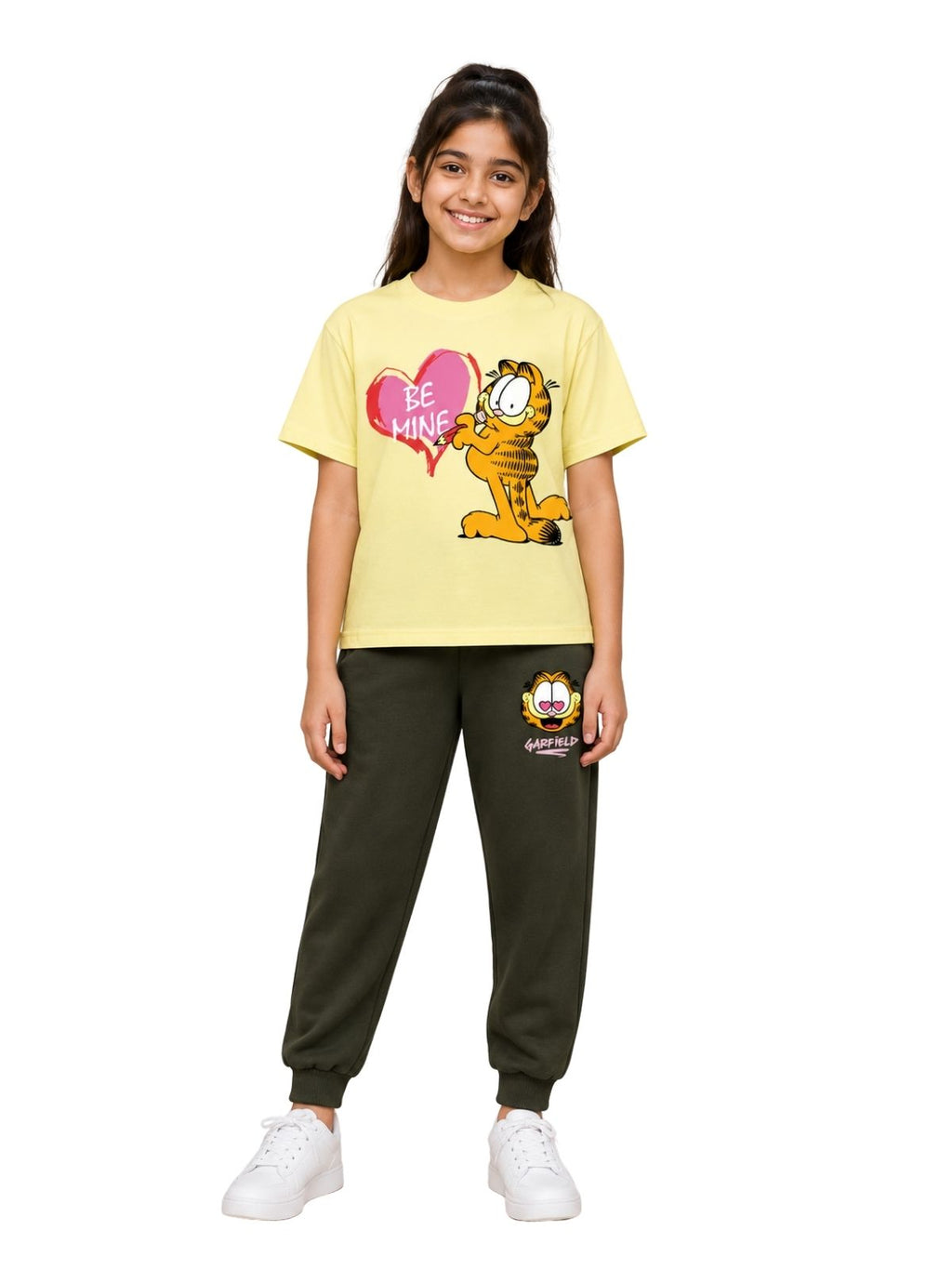 Be Mine Heart Print Kids T-Shirt & Jogger Set – Garfield©