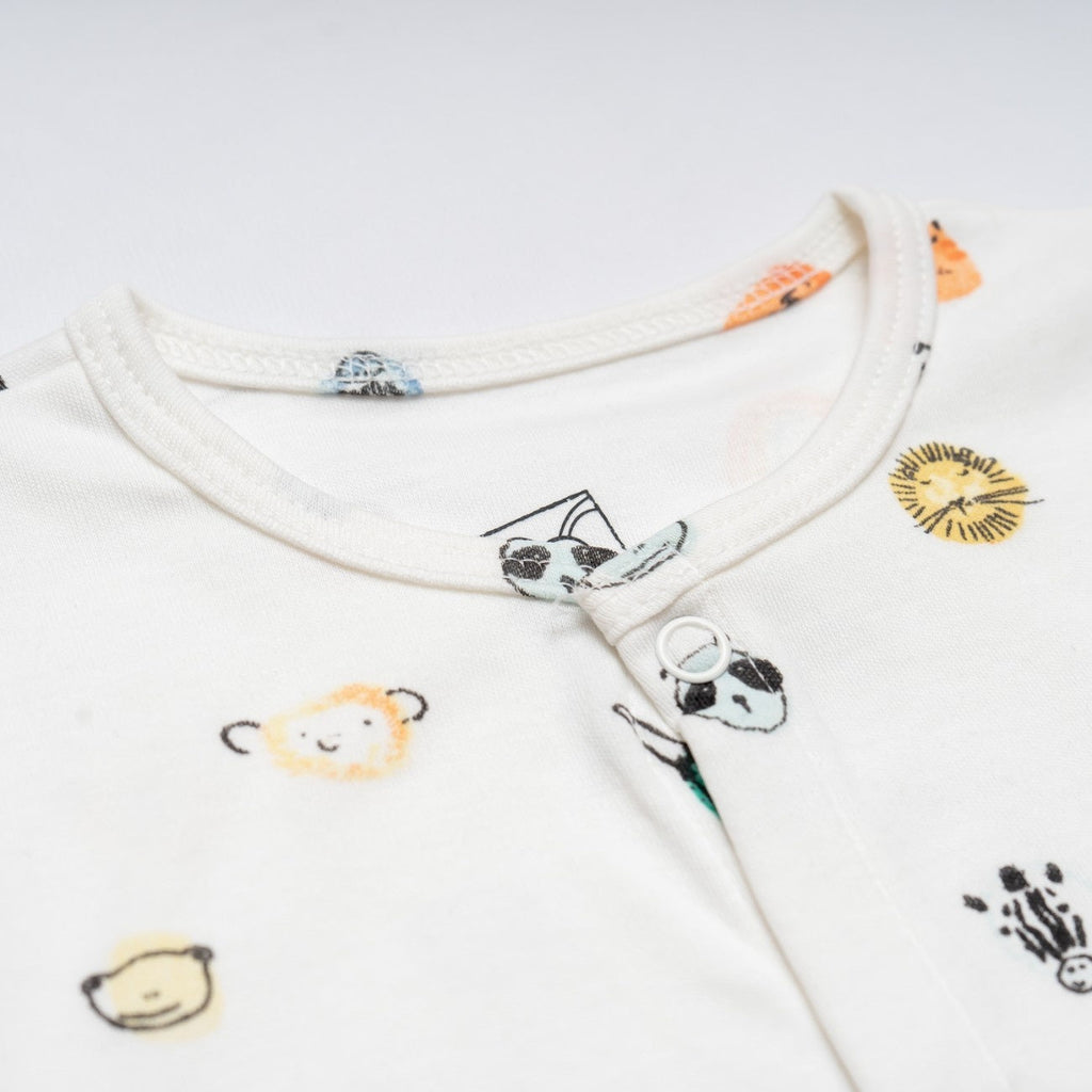 animals patch printed baby clothing set closeup